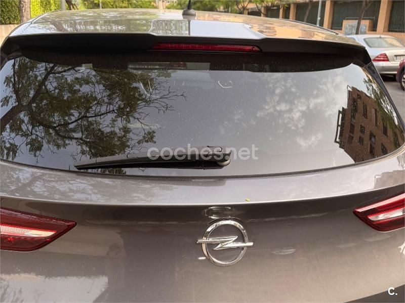 Gris / plata Usado 2021 Opel Grandland X Design & Tech SUV | 13.500 € (Un poco caro) - Imagen 1/4