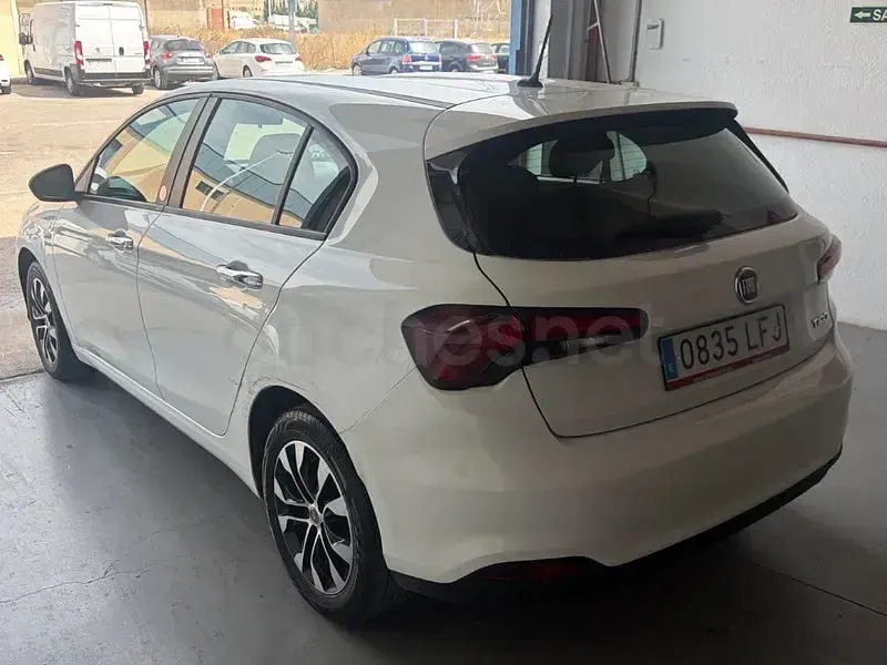 Usado Fiat Tipo Mirror 95 CV (69 kW) 2020 Blanco Berlina
