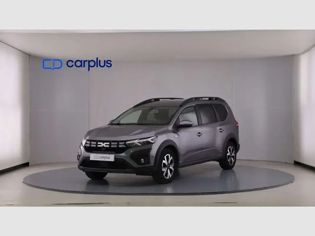 Usado Dacia Jogger Expression 110 CV (80 kW) 2024 Gris Monovolumen