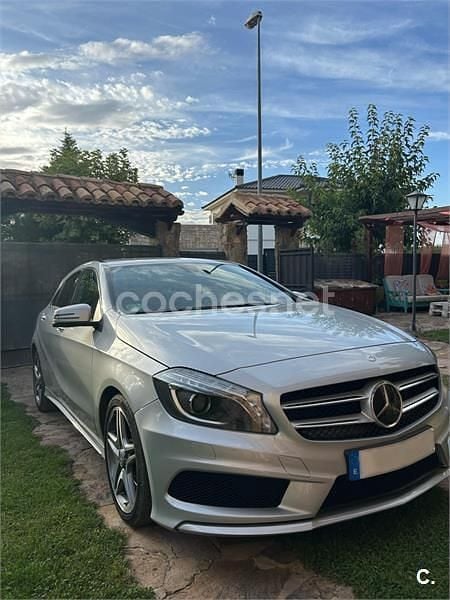 Usado Mercedes A200 AMG line 136 CV (100 kW) 2016 Gris / plata Berlina