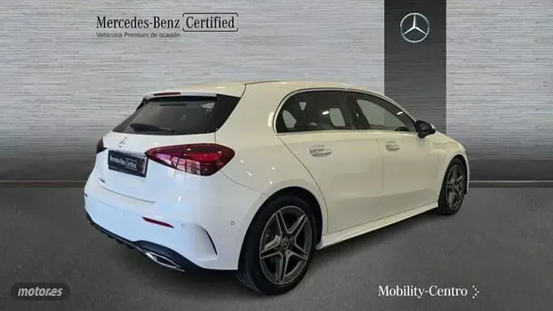 Usado Mercedes A180 116 CV (85 kW) 2024 Blanco polar Berlina