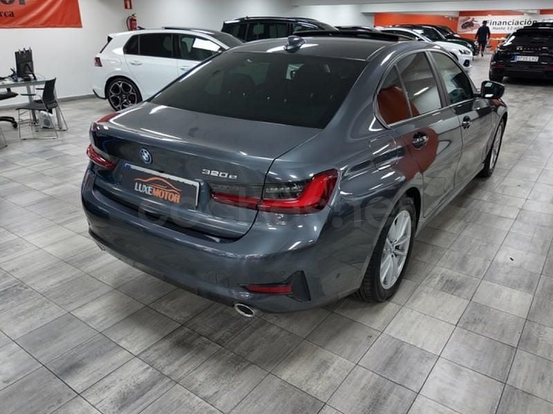Usado BMW 320e 204 CV (150 kW) 2022 Gris / plata Berlina