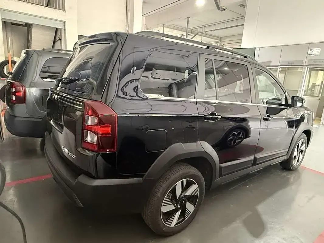 Nuevo SWM G03 150 CV (110 kW) 2026 Gris SUV