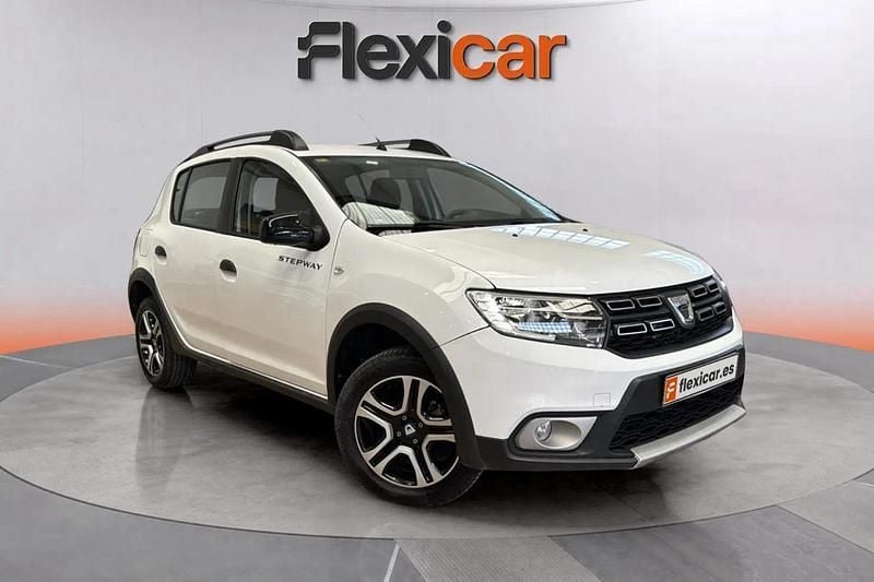 Blanco Usado 2020 Dacia Sandero Essentiel Utilitario | 10.990 € (Buen precio) - Imagen 1/4