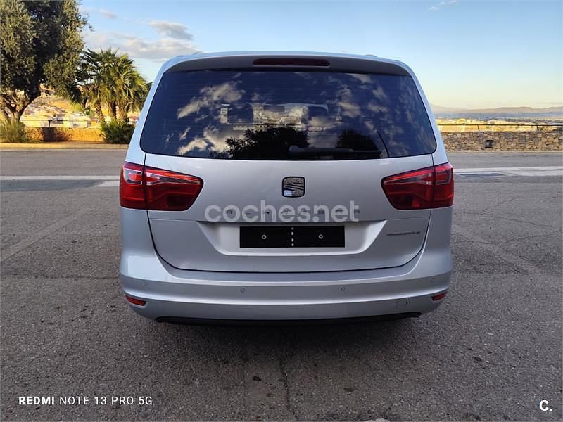 Usado Seat Alhambra Ecomotive 140 CV (102 kW) 2015 Gris / plata Monovolumen
