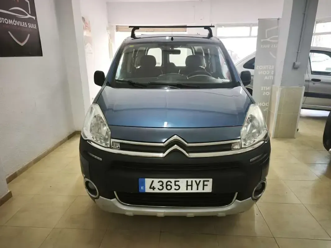 Usado Citroën Berlingo XTR 92 CV (67 kW) 2014 Gris Monovolumen