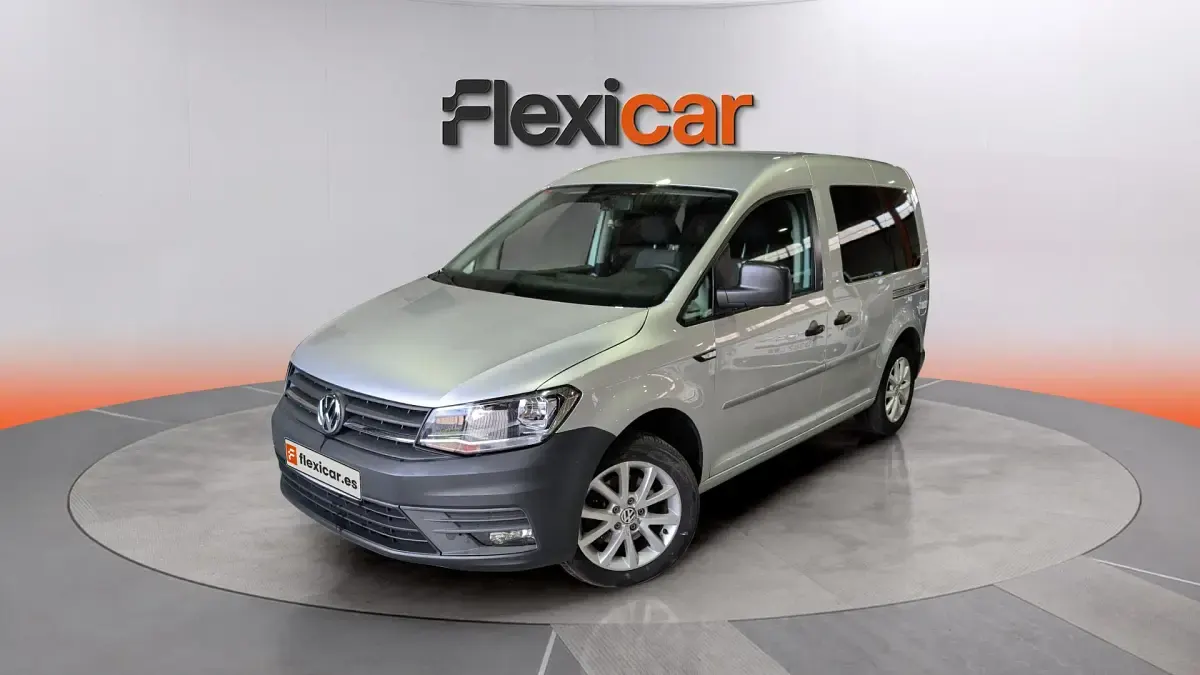 Käytetty VW Caddy Beach 150 HP (110 kW) 2019 Harmaa Tila-auto