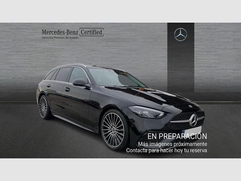 Usado Mercedes C220 AMG line 200 CV (147 kW) 2024 Azul sodalita Familiar