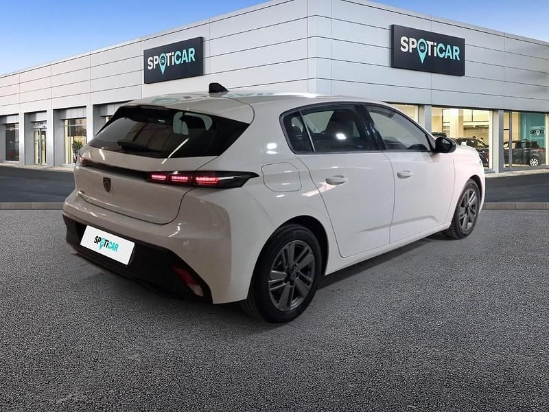 Usado Peugeot 308 Active 130 CV (95 kW) 2022 Blanco Berlina