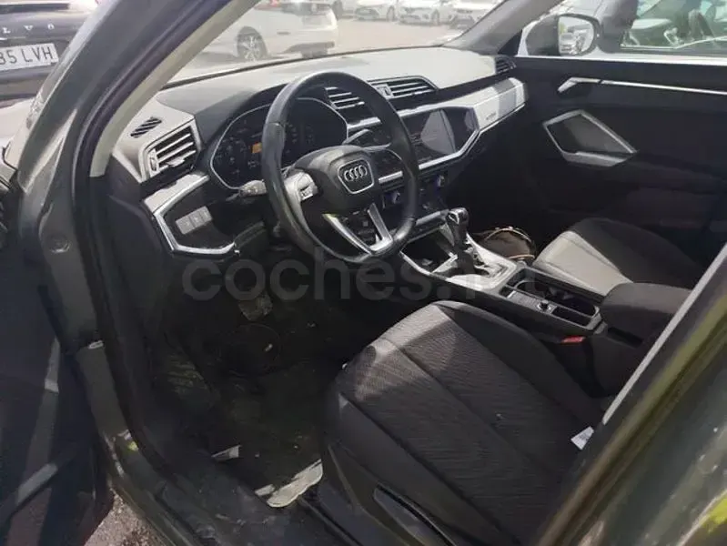Usado Audi Q3 Sportback Advanced 245 CV (180 kW) 2022 Gris / plata SUV