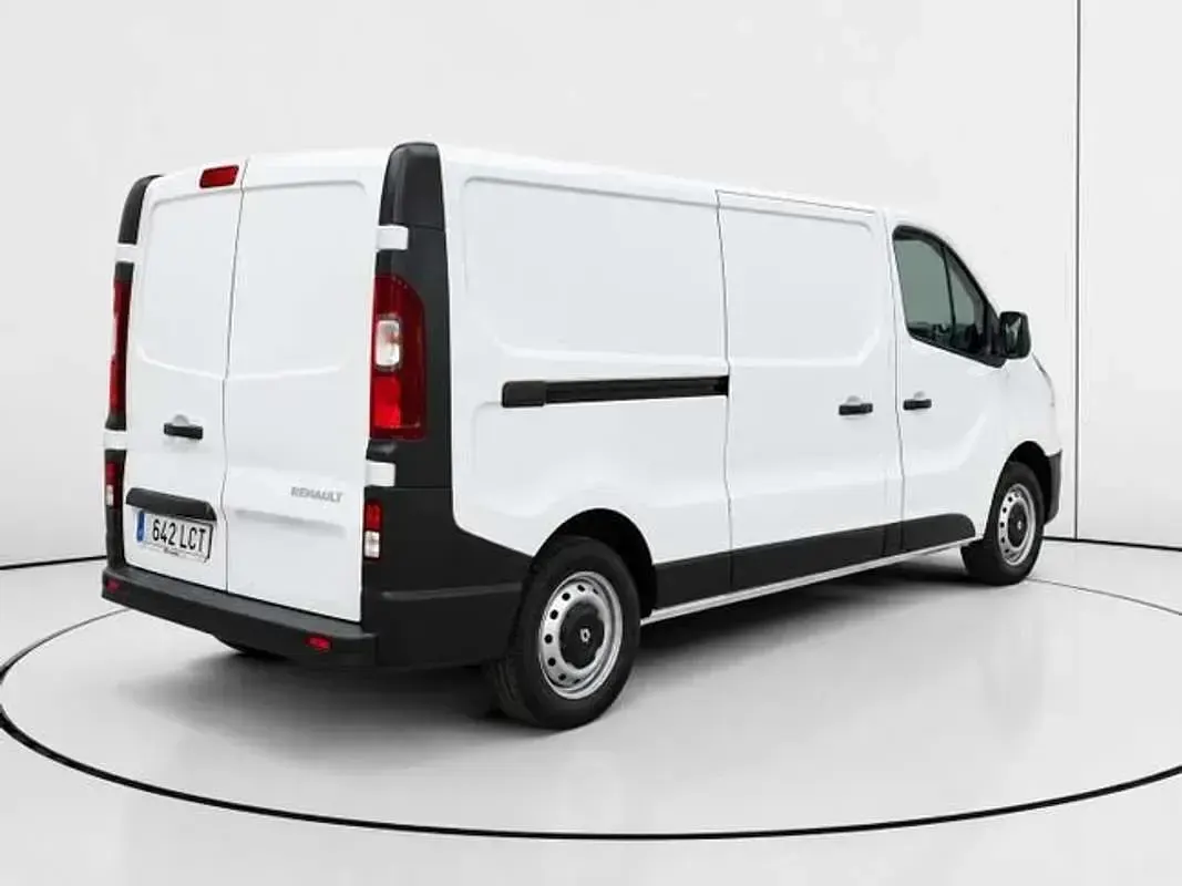 Usado Renault Trafic 125 CV (91 kW) 2019 Blanco Monovolumen