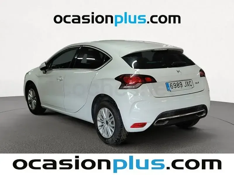 Usado DS Automobiles DS4 131 CV (96 kW) 2017 Blanco Berlina