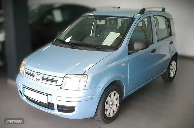 Usado Fiat Panda 69 CV (50 kW) 2010 Azul Utilitario