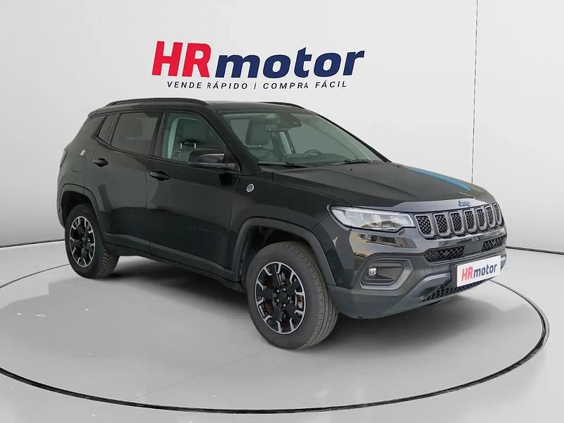 Negro Usado 2022 Jeep Compass Trailhawk SUV | 18.590 € (Precio justo) - Imagen 1/4