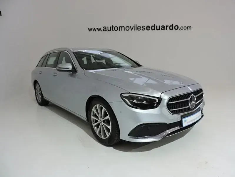Käytetty Mercedes E220 194 HP (142 kW) 2021 Harmaa Farmari