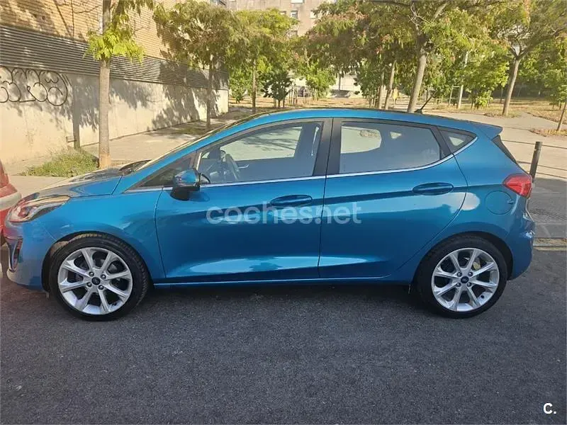 Usado Ford Fiesta Titanium 125 CV (91 kW) 2017 Azul Utilitario
