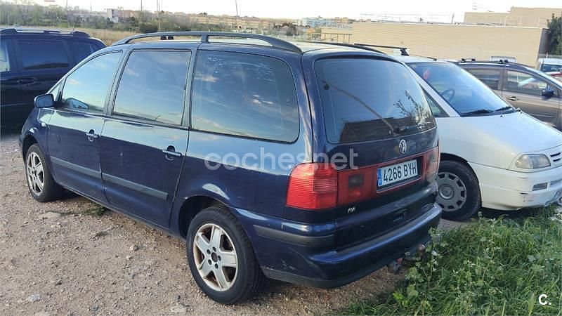 Usado VW Sharan Comfortline 115 CV (84 kW) 2002 Azul Monovolumen