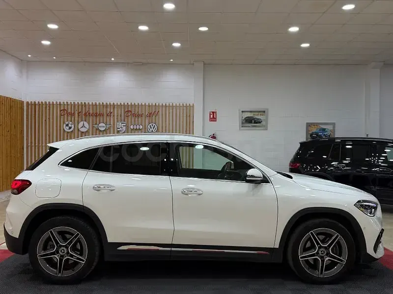 Usado Mercedes GLA250 218 CV (160 kW) 2022 Blanco SUV