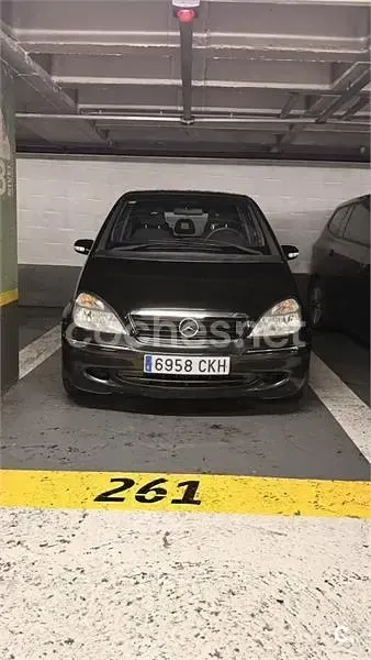 Usado Mercedes A170 Elegance 95 CV (69 kW) 2003 Negro Utilitario