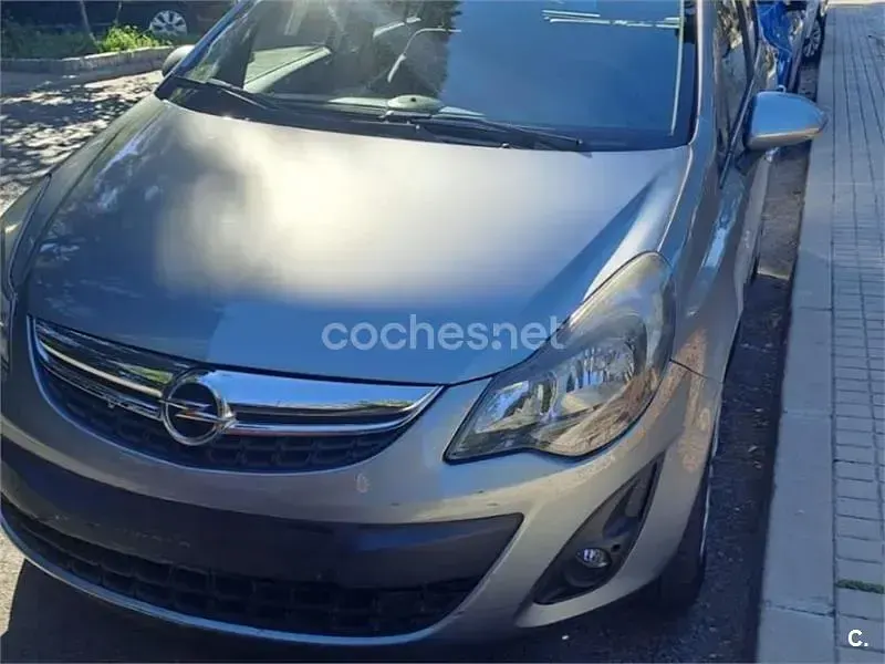 Usado Opel Corsa Selective 95 CV (69 kW) 2014 Gris / plata Utilitario