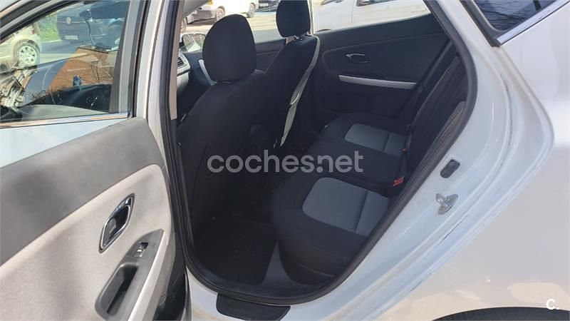 Usado Kia Ceed GT 128 CV (94 kW) 2014 Blanco Berlina