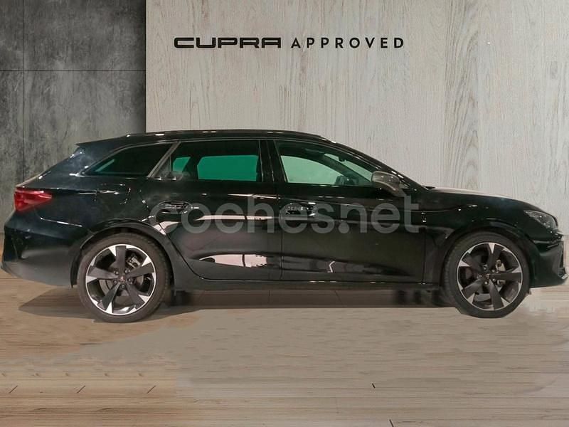 Negro Usado 2024 Cupra Leon Familiar | 26.490 € (Precio justo) - Imagen 1/4