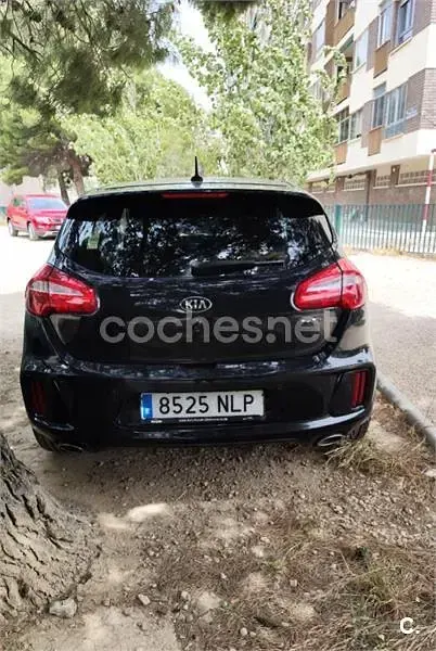 Usado Kia Ceed GT GT-Line 136 CV (100 kW) 2017 Negro Berlina