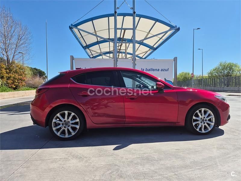Usado Mazda 3 Luxury 150 CV (110 kW) 2014 Rojo Berlina