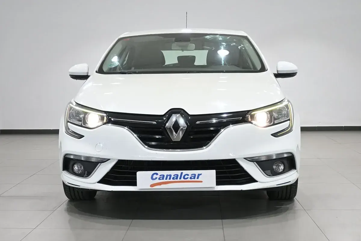 Usado Renault Mégane Business 110 CV (80 kW) 2016 Blanco