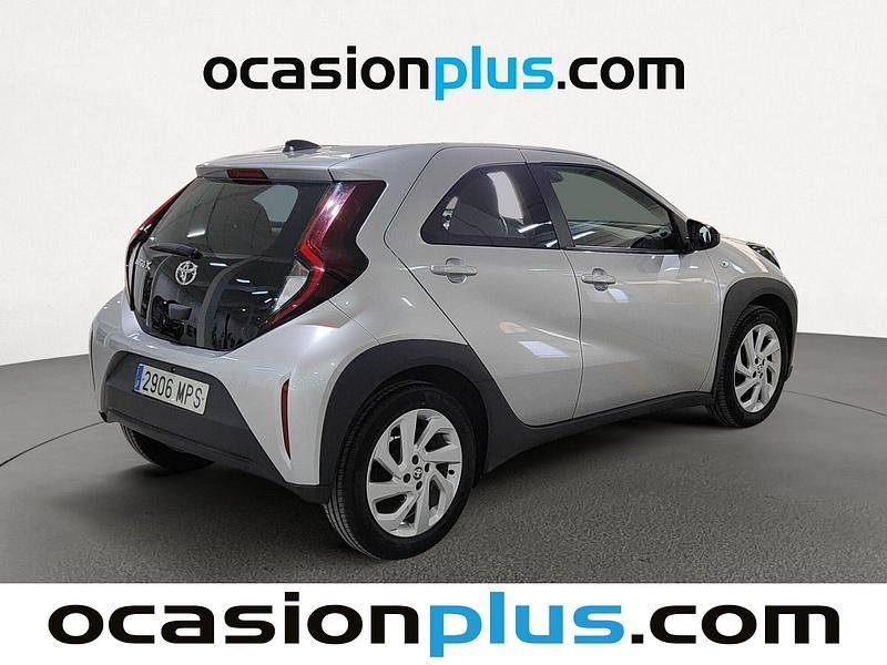 Usado Toyota Aygo X Play 72 CV (52 kW) 2024 Gris SUV
