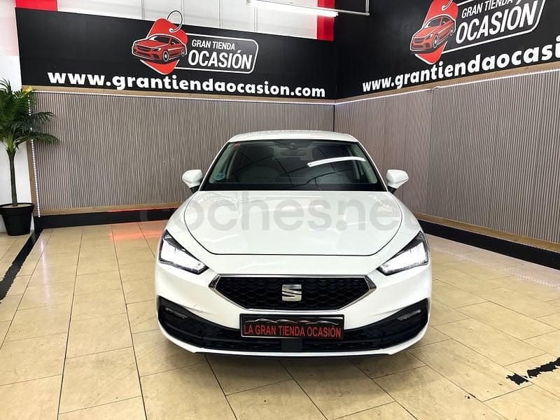 Usado Seat Leon Style 115 CV (84 kW) 2021 Blanco Berlina