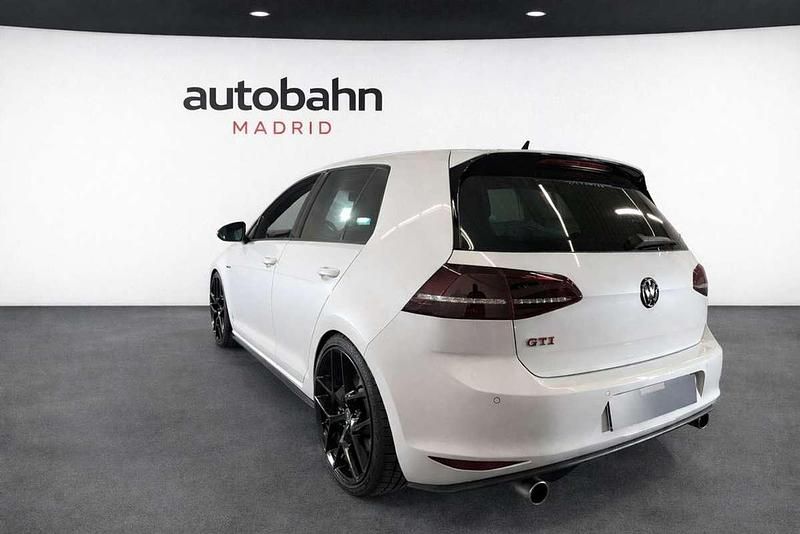 Usado VW Golf VII GTI 230 CV (169 kW) 2014 Blanco Utilitario