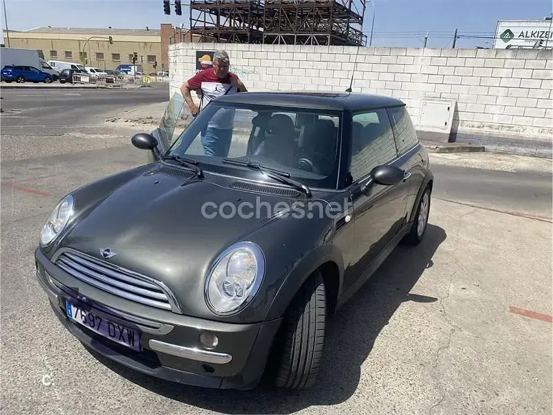Usado Mini One D 88 CV (64 kW) 2006 Marrón Utilitario