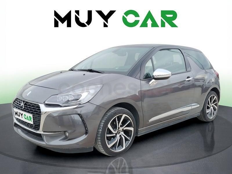 Usado DS Automobiles DS3 110 CV (80 kW) 2019 Gris / plata Berlina