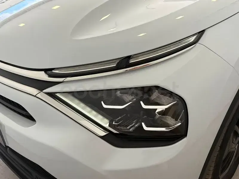 Usado Citroën C4 136 CV (100 kW) 2024 Blanco SUV