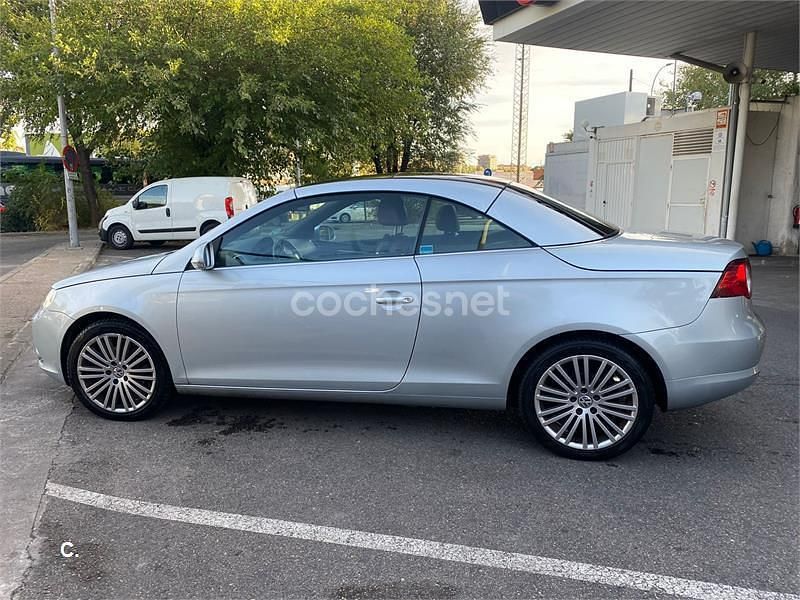 Gris / plata Usado 2008 VW Eos Descapotable | 7700 € (Un poco caro) - Imagen 1/4