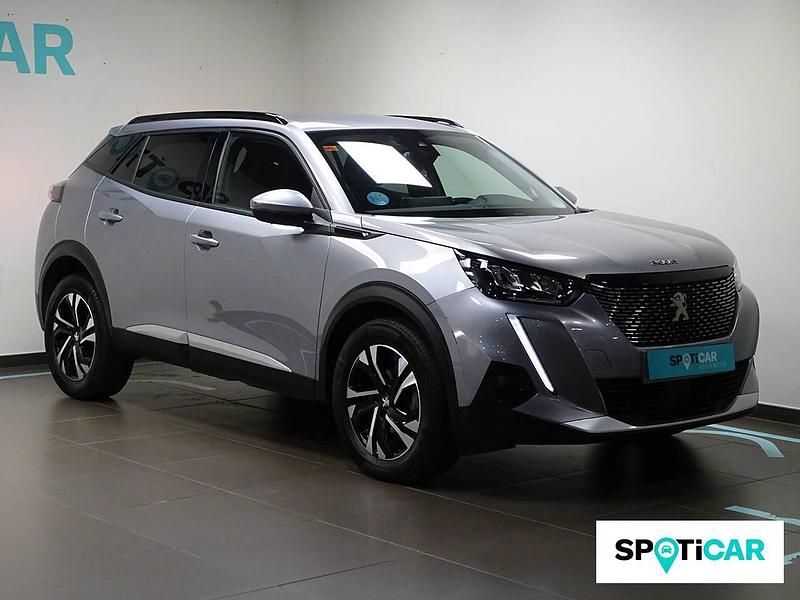 Usado Peugeot 2008 Active 101 CV (74 kW) 2020 Gris SUV