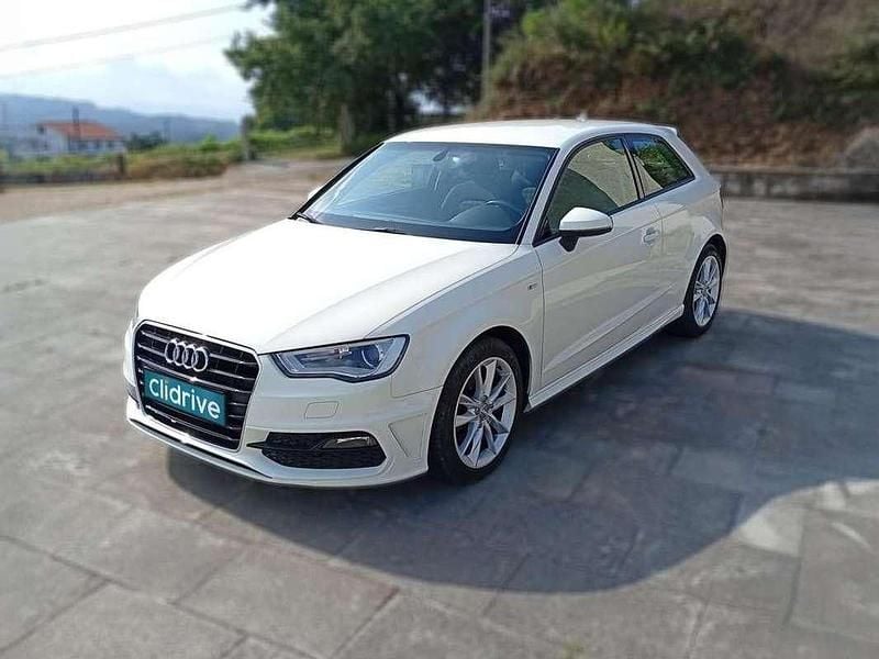 Usado Audi A3 Advanced 110 CV (80 kW) 2015 Blanco Utilitario