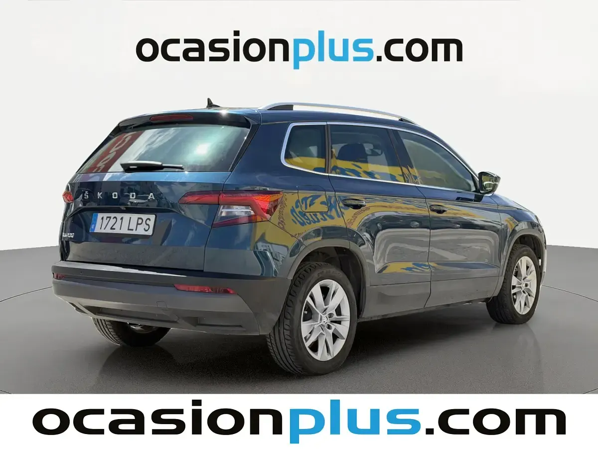 Käytetty Skoda Karoq Ambition 116 HP (85 kW) 2021 Sininen Katumaasturi