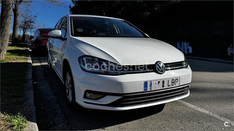 Usado VW Golf VII Advance 115 CV (84 kW) 2019 Blanco Berlina