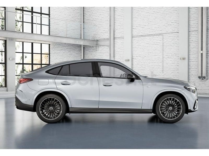 Usado Mercedes GLC300e 333 CV (244 kW) 2025 Gris / plata Coupe