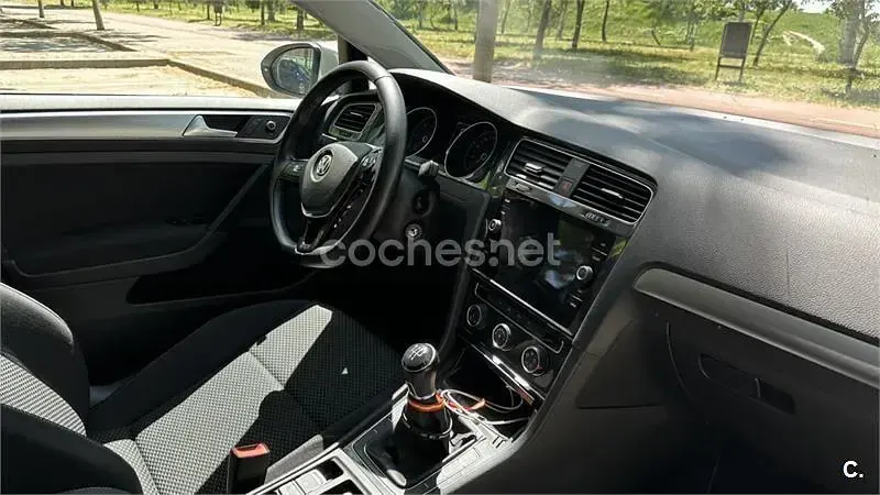Usado VW Golf VII Edition 115 CV (84 kW) 2019 Blanco Berlina