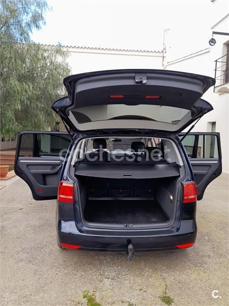 Usado VW Touran Advance 105 CV (77 kW) 2013 Azul Monovolumen