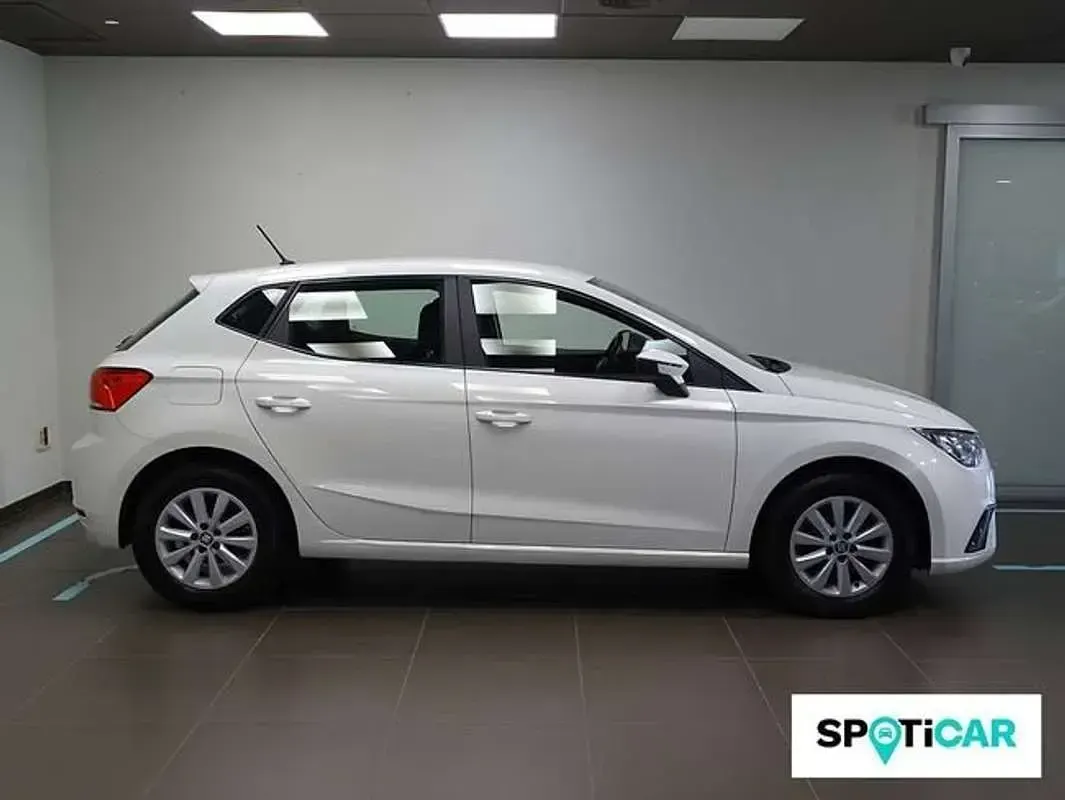 Usado Seat Ibiza Style 80 CV (58 kW) 2019 Blanco Utilitario