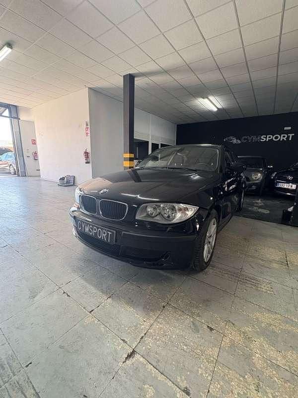Negro Usado 2009 BMW 118 Utilitario | 5490 € (Buen precio) - Imagen 1/4