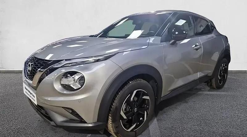 Diamond silver (metalizado) Usado 2024 Nissan Juke N-Connecta SUV | 21.900 € (Un poco caro) - Imagen 1/4