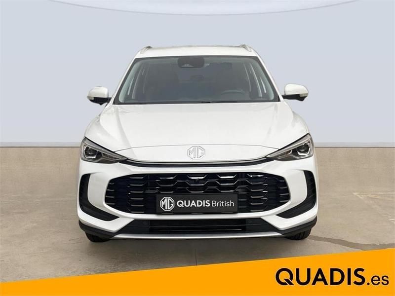 Usado MG ZS Luxury 197 CV (144 kW) 2024 Dover white Berlina