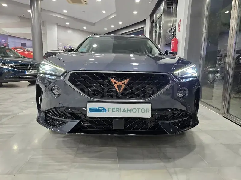 Usado Cupra Formentor 150 CV (110 kW) 2022 Gris / plata SUV