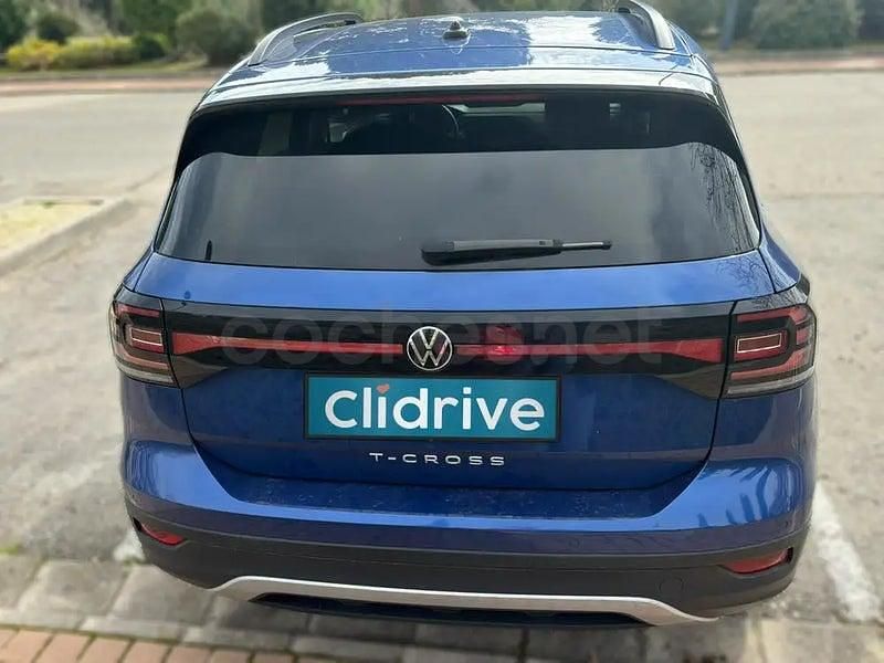 Usado VW T-Cross Advance 116 CV (85 kW) 2022 Azul SUV