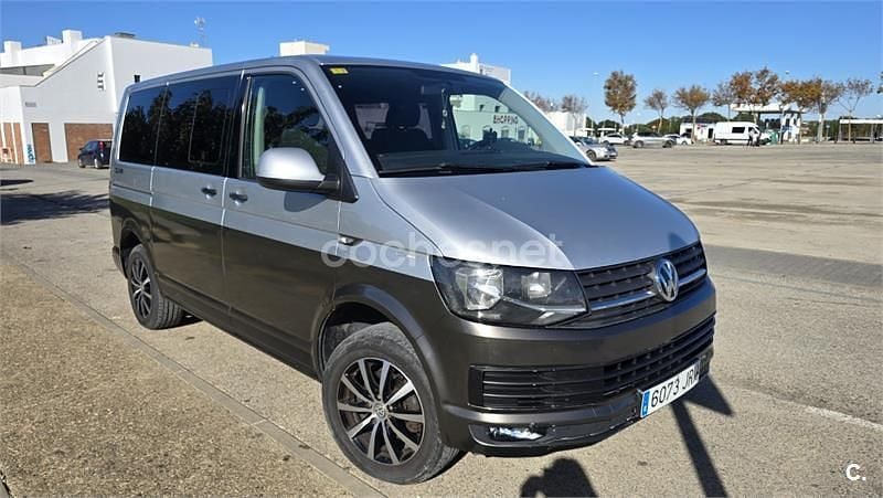 Gris / plata Usado 2016 VW Caravelle Trendline Monovolumen | 23.999 € (Precio justo) - Imagen 1/4
